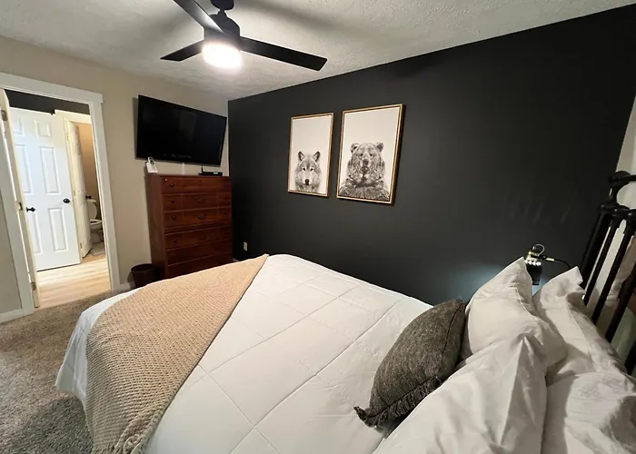 Remodeled Summit Condo At Snowshoe - Modern & Cozy