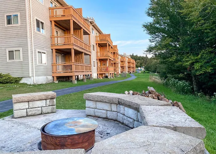 Remodeled Summit Condo At Snowshoe - Modern & Cozy
